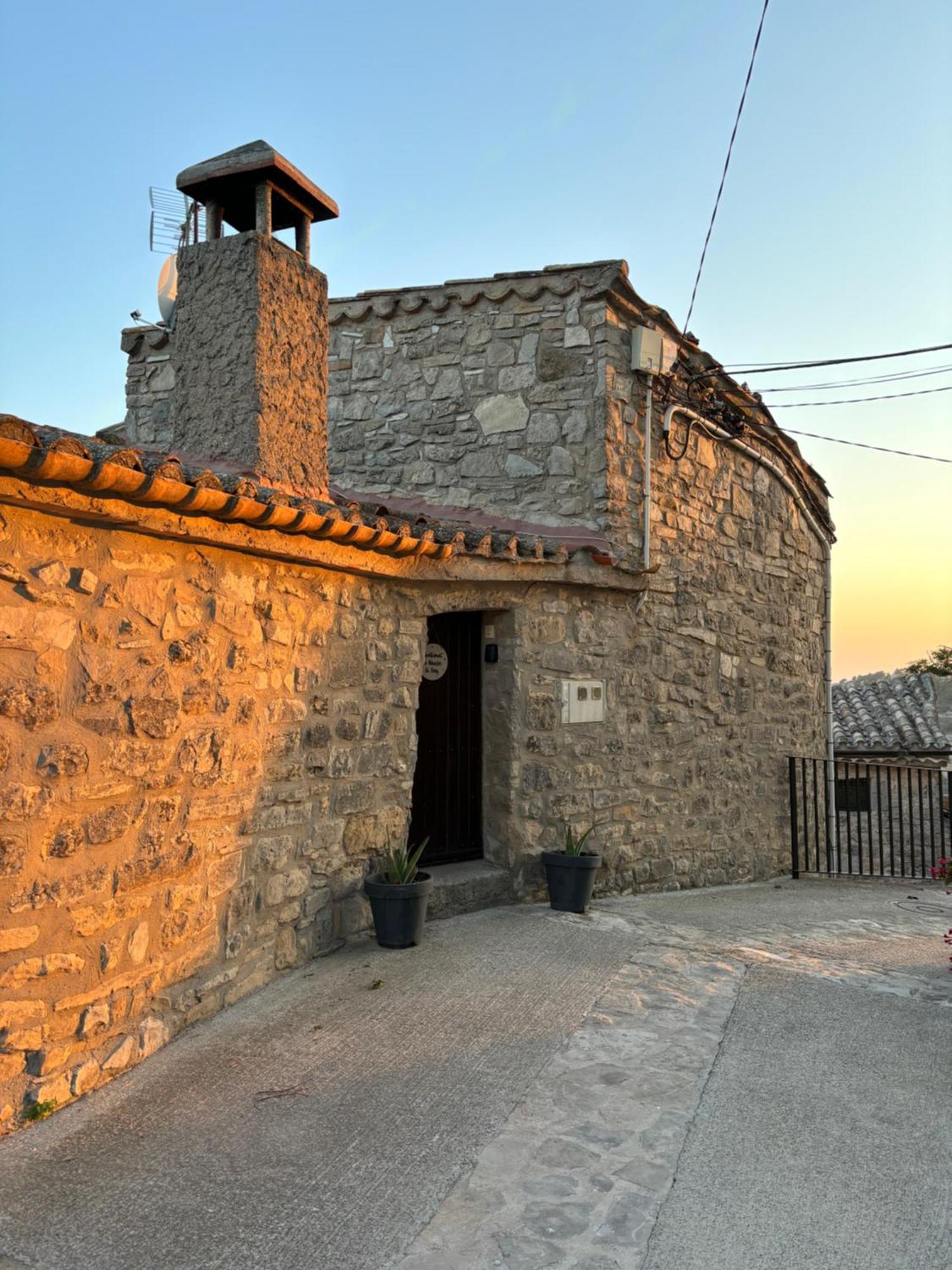 Lo Mirador De Fores Tarragona Bagian luar foto